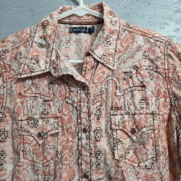 Cruel Girl Woman's Pink Button Down Shirt with Snaps and Pockets size XL - Picture 3 of 9